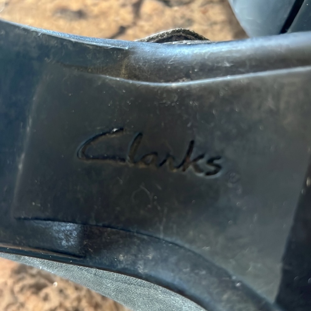 Clarks Heels - Picture 8 of 8
